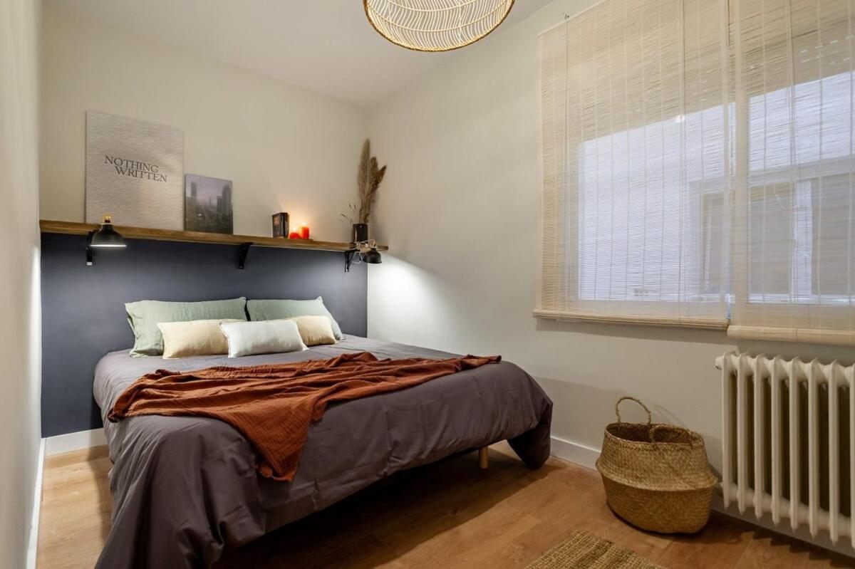 Elegant 4 Bedroom By Plaza Catalunya * Барселона